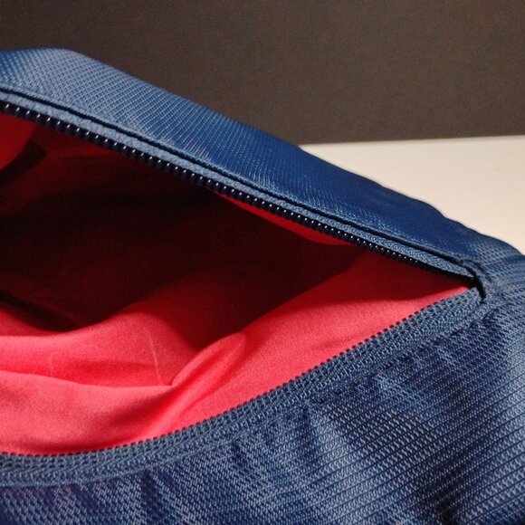 ETA Everyday Travel Adventure Crossbody Bag Blue - Picture 9 of 12